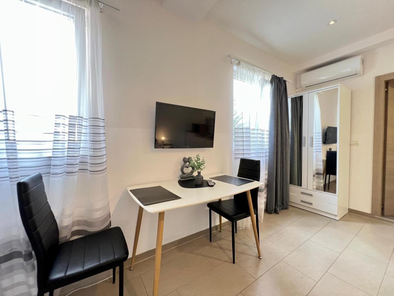 Azzurro Mare Apartment *